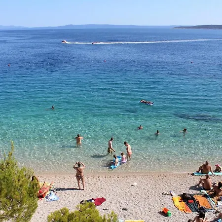 Triple 6748a Gasthuis Baška Voda