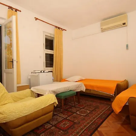 Pensionat Triple 6748a Baška Voda